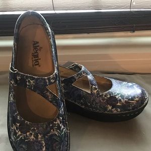 Blue multicolored Mary Janes